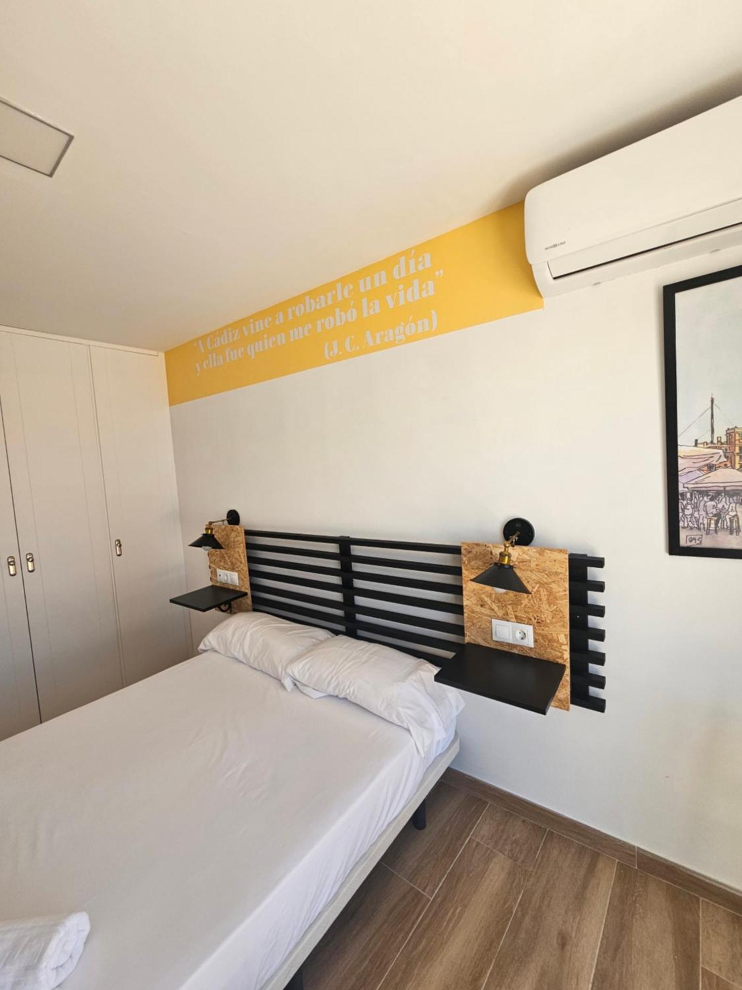 Planeta Cadiz Apartaments Bagian luar foto